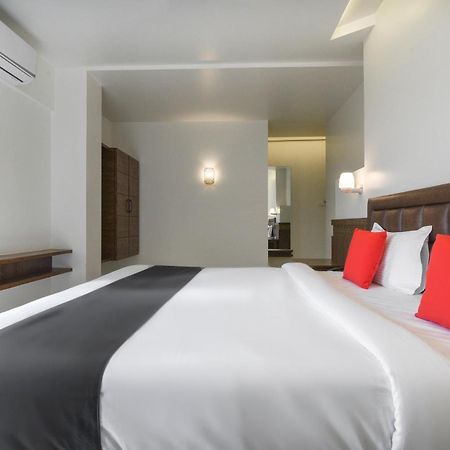 Oyo Flagship Hotel Shreeyash Executive Mangvadi Dış mekan fotoğraf