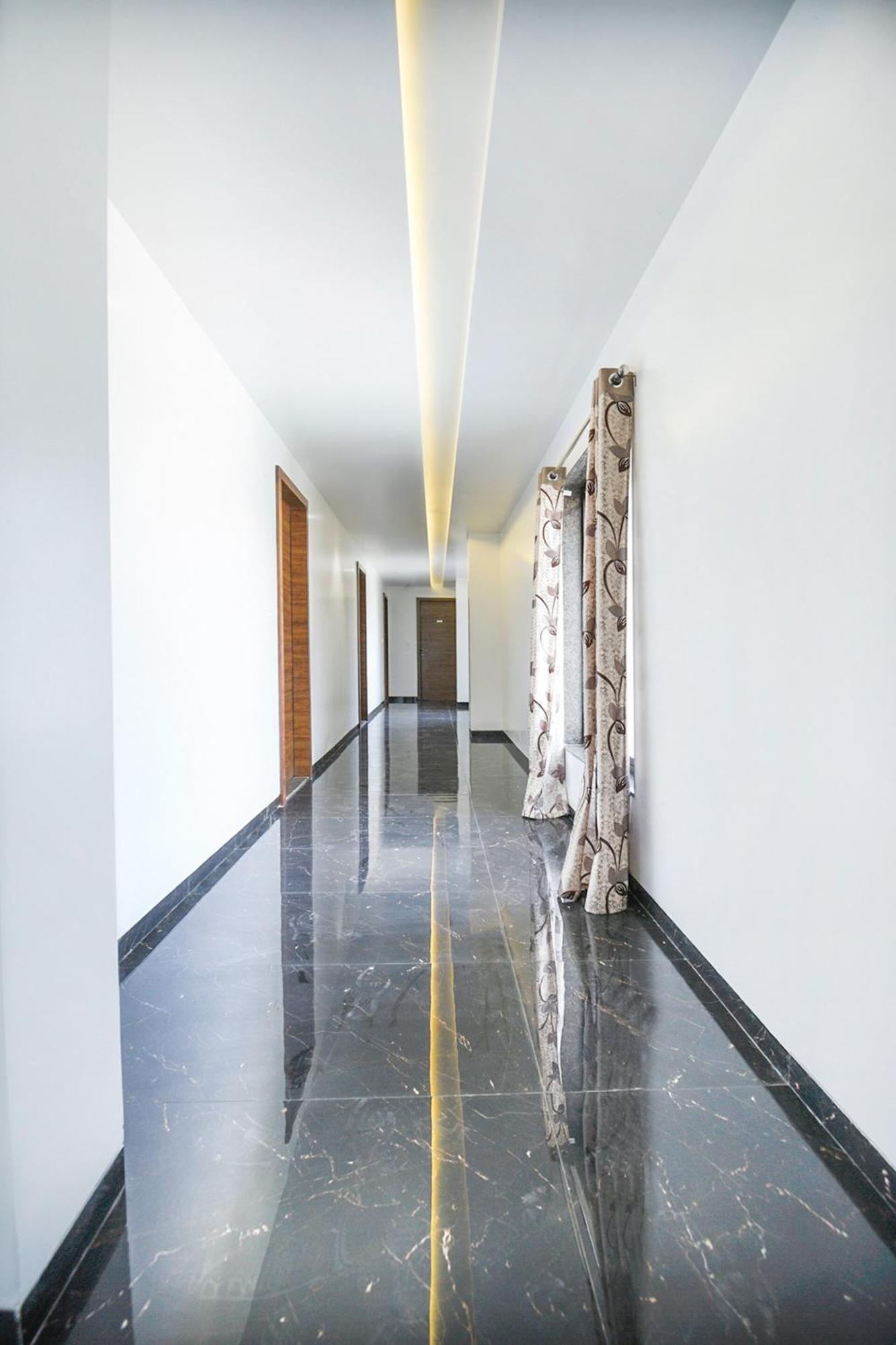 Oyo Flagship Hotel Shreeyash Executive Mangvadi Dış mekan fotoğraf