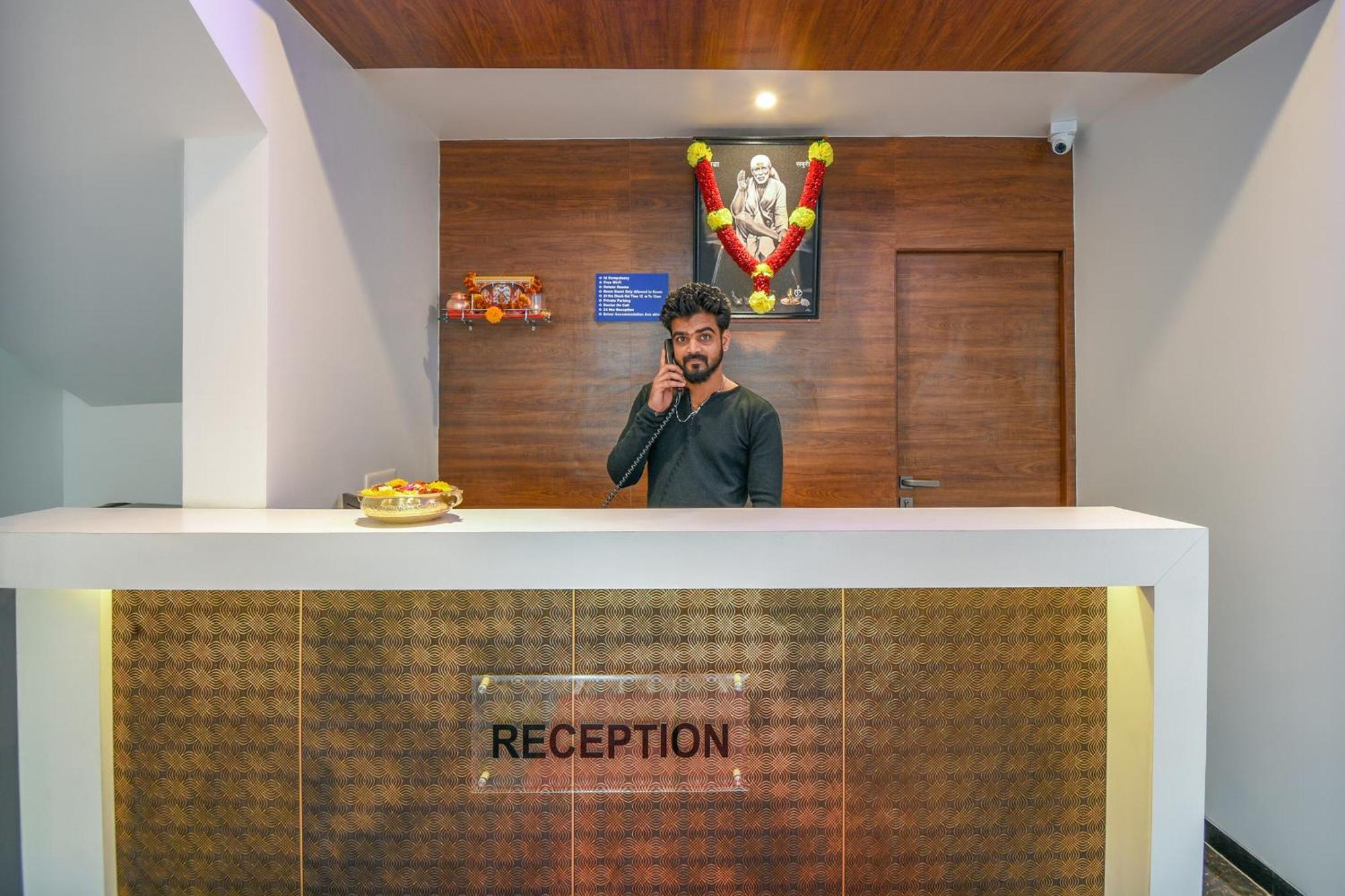 Oyo Flagship Hotel Shreeyash Executive Mangvadi Dış mekan fotoğraf